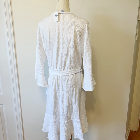 NWT - Gap womens white gauze wrap dress size medium 3/4 sleeves - Picture 7 of 8